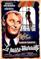 Garou-Garou aka le passe-muraille - Omul care trece prin zid (1951)